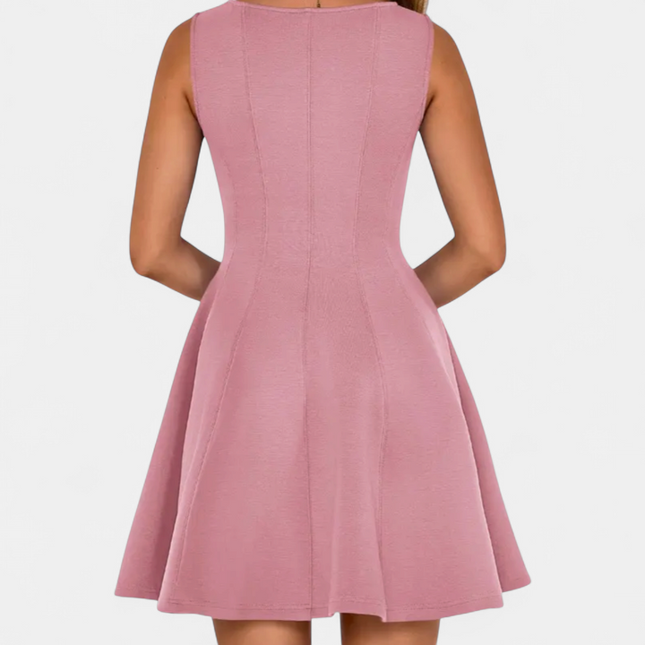 IMOGEN | Elegant Sleeveless Boat Neck Dress