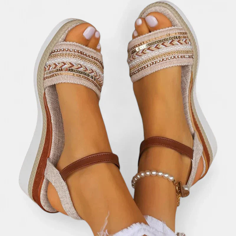 RAELYNN | Chic Comfort Sandals