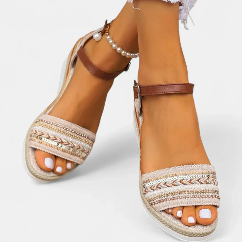 RAELYNN | Chic Comfort Sandals