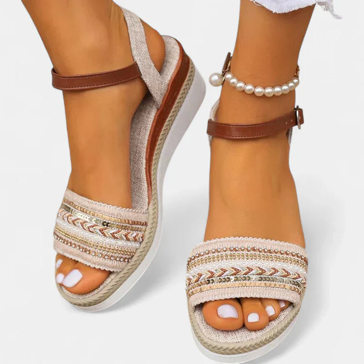 RAELYNN | Chic Comfort Sandals
