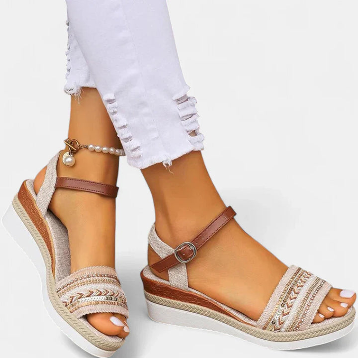 RAELYNN | Chic Comfort Sandals